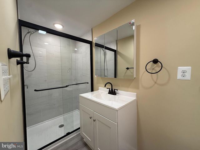 6909 DIGBY RD, Gwynn Oak, MD 21207
