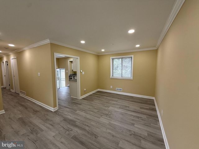 6909 DIGBY RD, Gwynn Oak, MD 21207