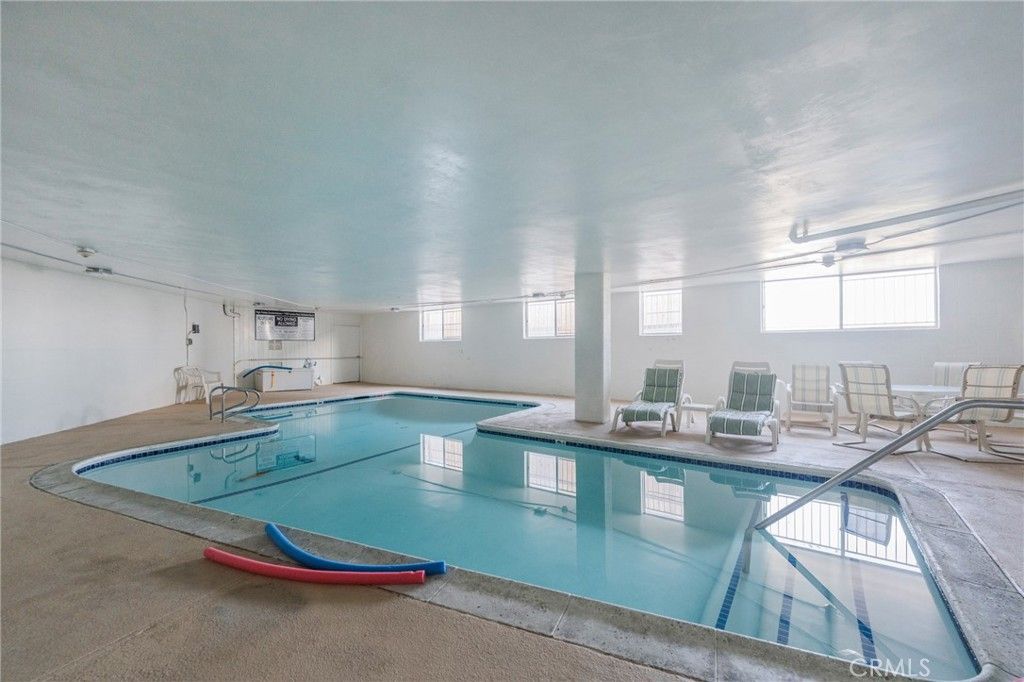 Image 15 of property listing at 1108 Camino Real 407, Redondo Beach, CA 90277