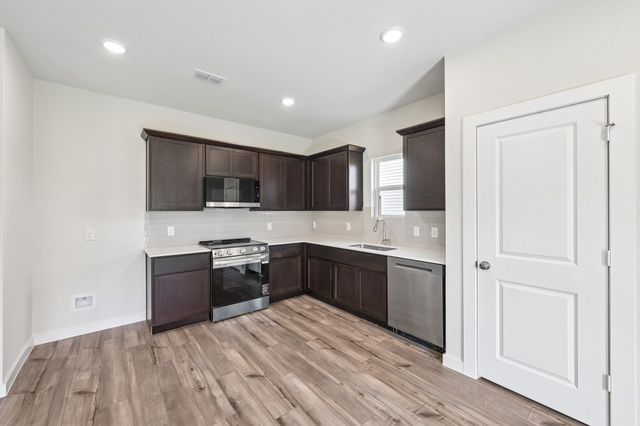 117 Annabelle Street, Cleburne, TX 76031