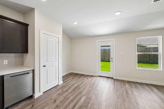 117 Annabelle Street, Cleburne, TX 76031