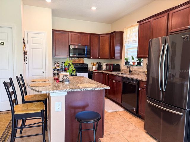 1808 CAYMAN COVE CIR, St Cloud, FL 34772