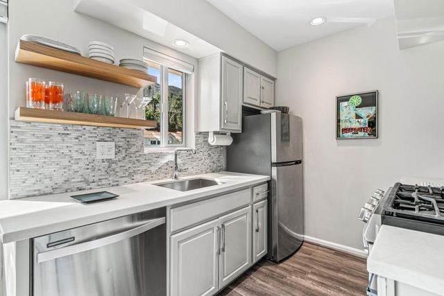 2290 S Palm Canyon Drive 17, Palm Springs, CA 92264