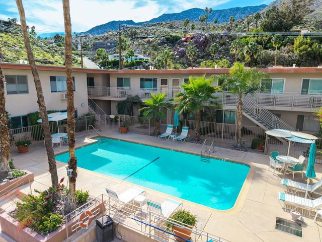 2290 S Palm Canyon Drive 17, Palm Springs, CA 92264