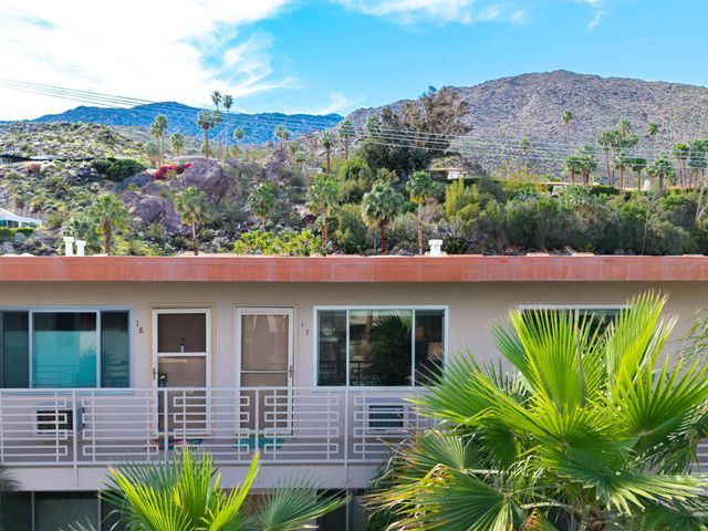 2290 S Palm Canyon Drive 17, Palm Springs, CA 92264