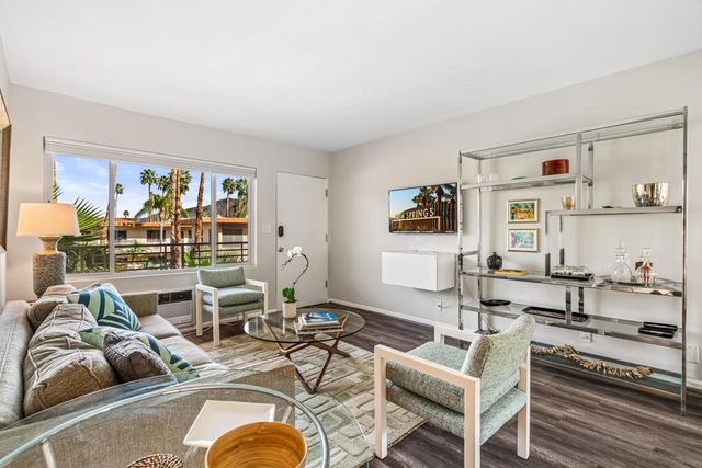 2290 S Palm Canyon Drive 17, Palm Springs, CA 92264