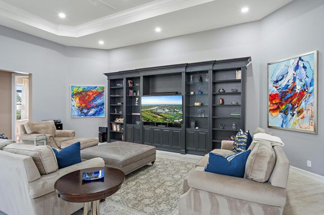 10626 Piazza Fontana, West Palm Beach, FL 33412