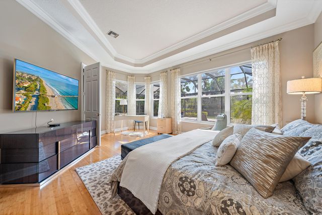 10626 Piazza Fontana, West Palm Beach, FL 33412