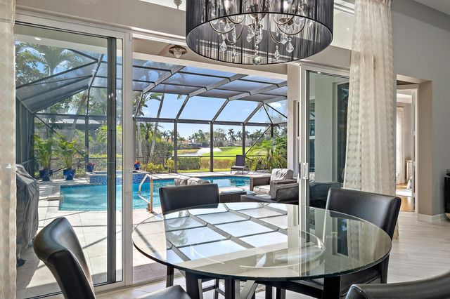 10626 Piazza Fontana, West Palm Beach, FL 33412