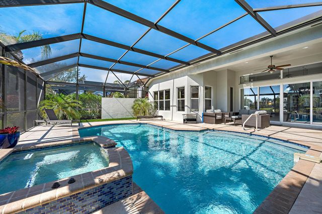 10626 Piazza Fontana, West Palm Beach, FL 33412