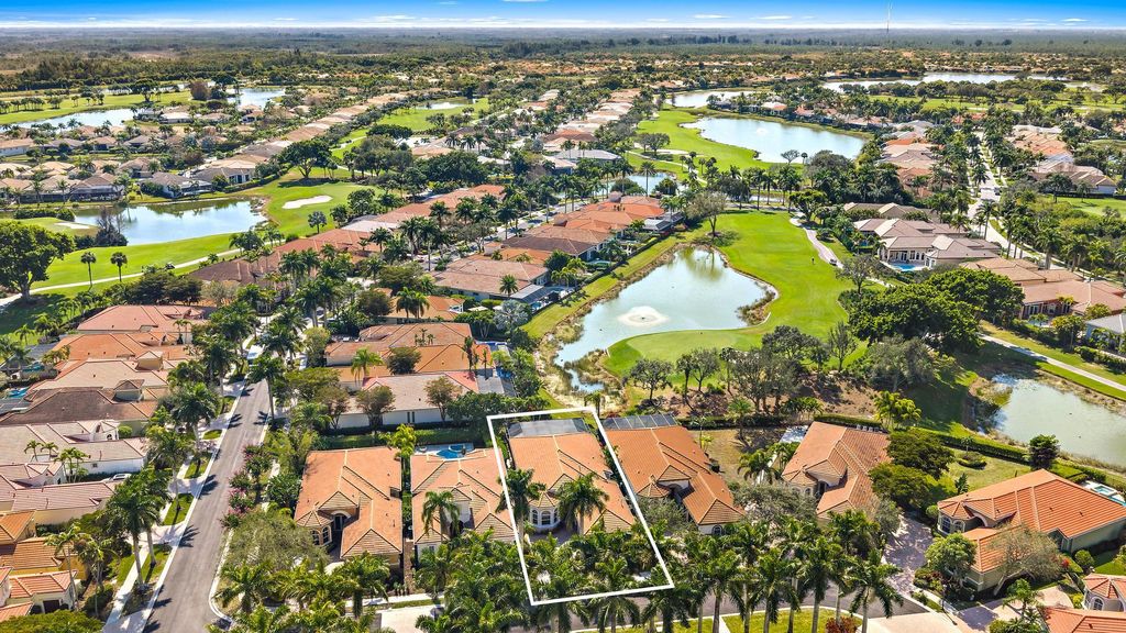 10626 Piazza Fontana, West Palm Beach, FL 33412