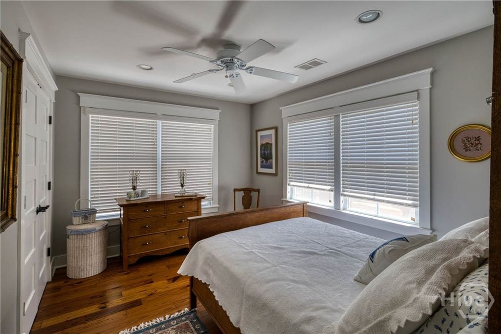 Image 51 of property listing at 65 Richmond Drive, Savannah, GA 31406