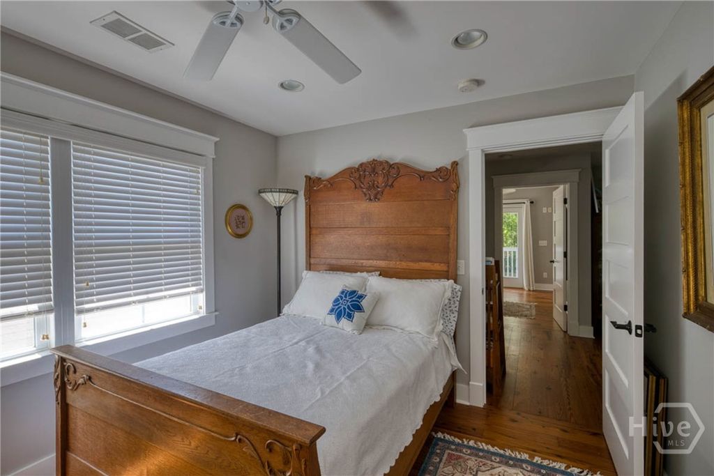 Image 52 of property listing at 65 Richmond Drive, Savannah, GA 31406