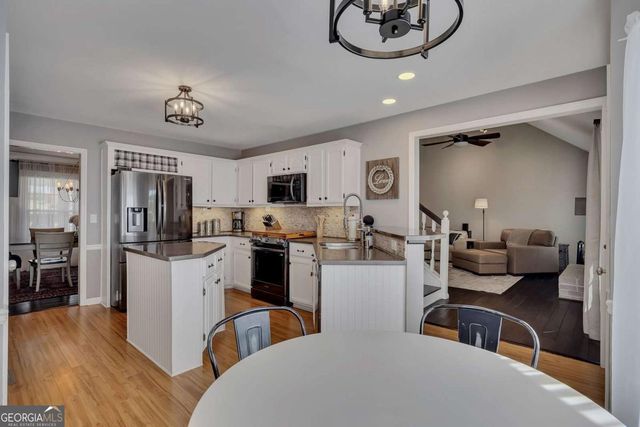 2379 Battle Forest Drive SW, Marietta, GA 30064