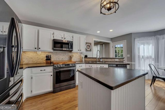 2379 Battle Forest Drive SW, Marietta, GA 30064