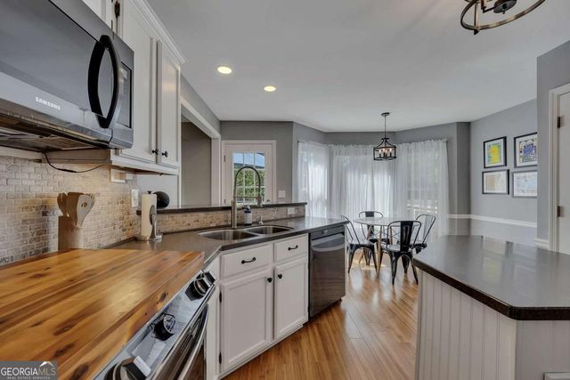 2379 Battle Forest Drive SW, Marietta, GA 30064