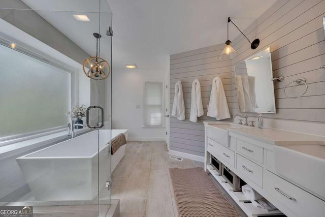 2379 Battle Forest Drive SW, Marietta, GA 30064