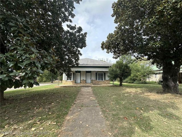 289 S Sharpe Avenue, Booneville, AR 72927