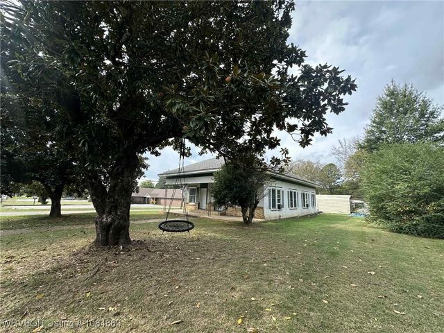 289 S Sharpe Avenue, Booneville, AR 72927