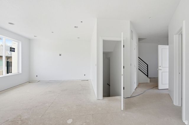 191 E 210 N, North Salt Lake, UT 84054