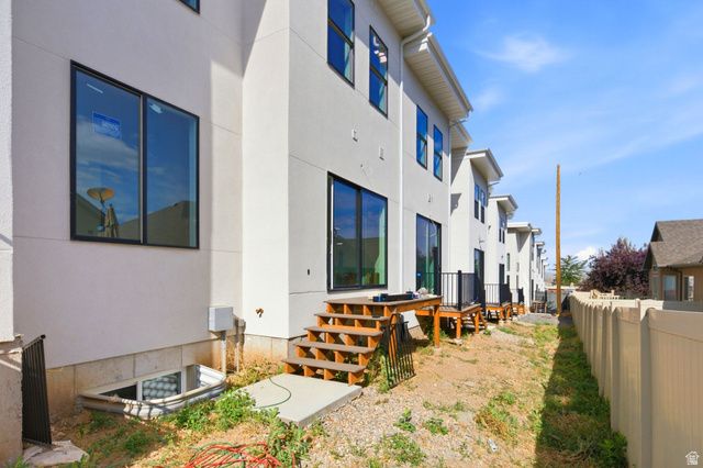191 E 210 N, North Salt Lake, UT 84054