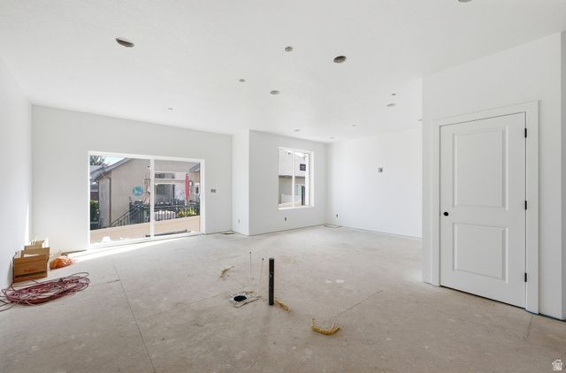 191 E 210 N, North Salt Lake, UT 84054
