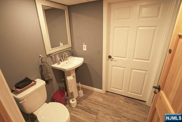 237 Glen Avenue, Midland Park, NJ 07432
