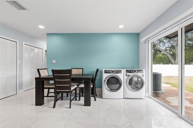 2310 W KNOLLWOOD PLACE, Tampa, FL 33604