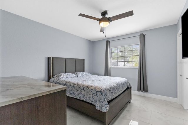 2310 W KNOLLWOOD PLACE, Tampa, FL 33604