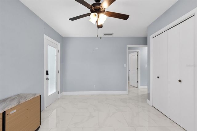 2310 W KNOLLWOOD PLACE, Tampa, FL 33604