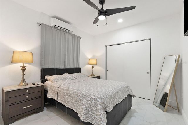 2310 W KNOLLWOOD PLACE, Tampa, FL 33604