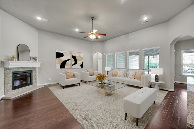 2068 Brookmont Drive, Conroe, TX 77301