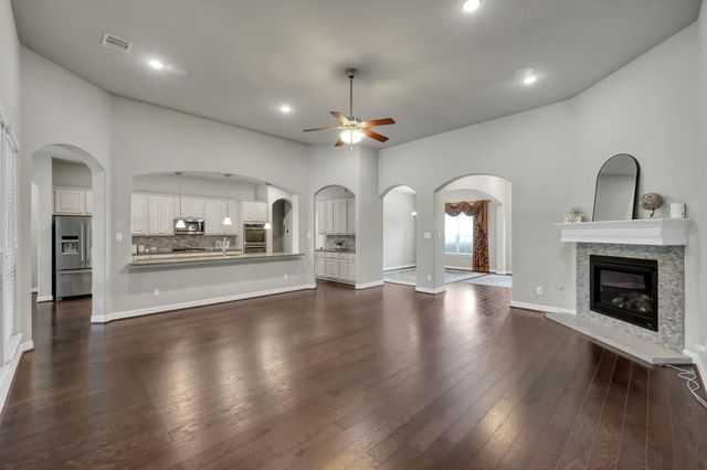 2068 Brookmont Drive, Conroe, TX 77301