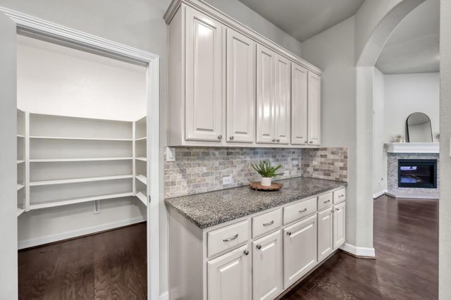 2068 Brookmont Drive, Conroe, TX 77301