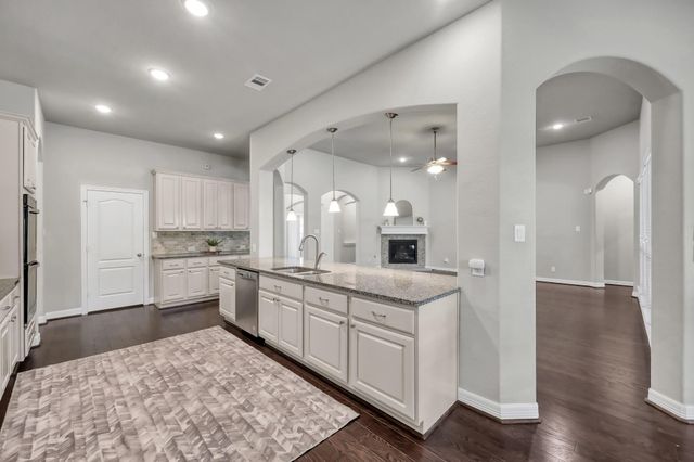 2068 Brookmont Drive, Conroe, TX 77301