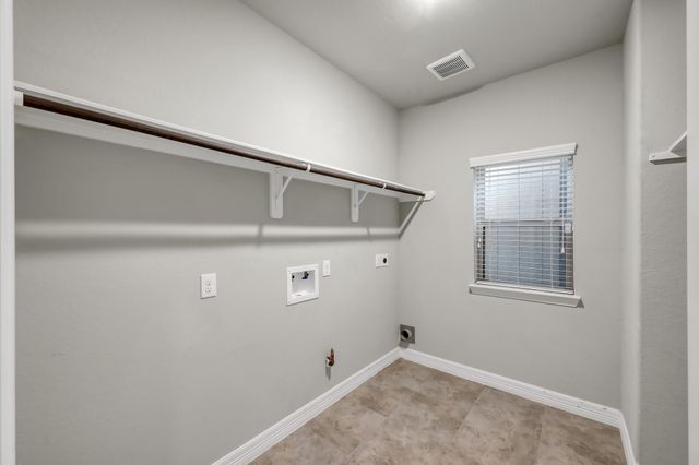 2068 Brookmont Drive, Conroe, TX 77301