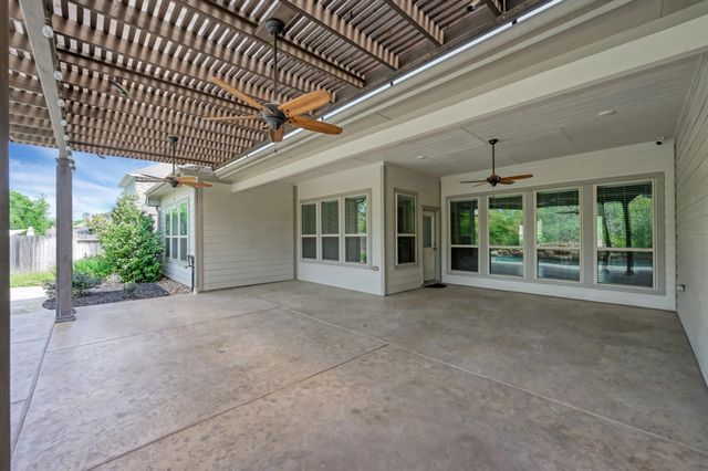 2068 Brookmont Drive, Conroe, TX 77301