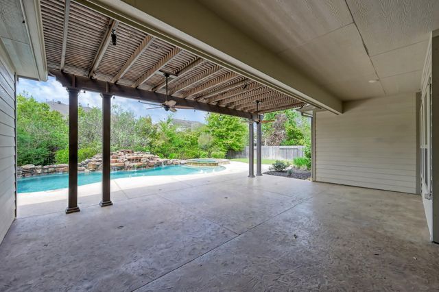 2068 Brookmont Drive, Conroe, TX 77301