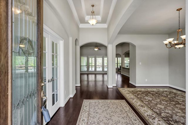 2068 Brookmont Drive, Conroe, TX 77301