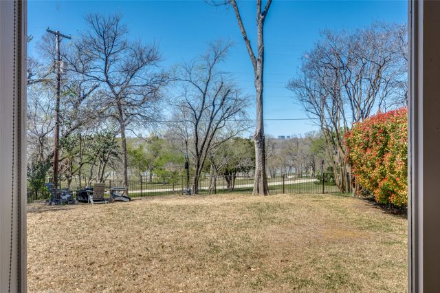 9443 Waterview Road, Dallas, TX 75218