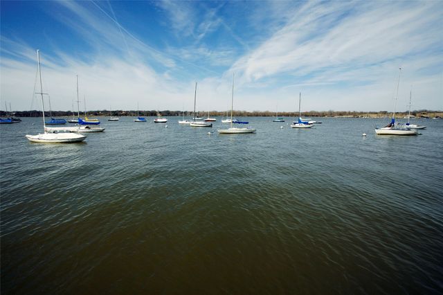 9443 Waterview Road, Dallas, TX 75218