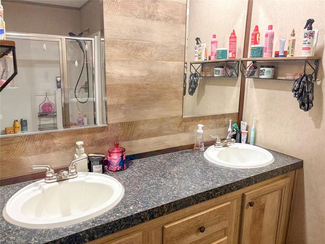 6900 Winchester Drive, El Reno, OK 73036