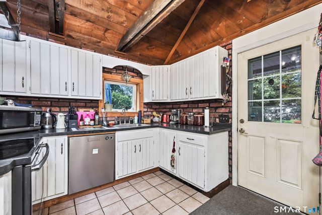 328 East Street, Wolcott, CT 06716