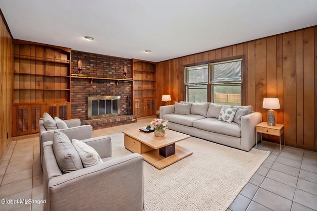 5113 Foxwood Drive, Guilderland, NY 12303