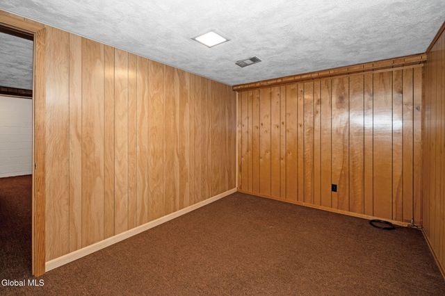 5113 Foxwood Drive, Guilderland, NY 12303