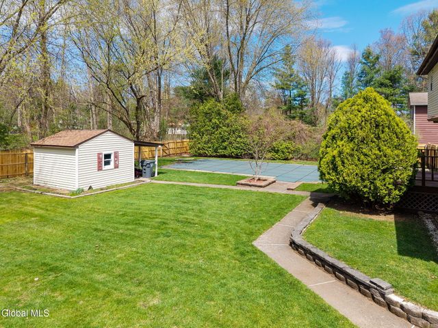 5113 Foxwood Drive, Guilderland, NY 12303