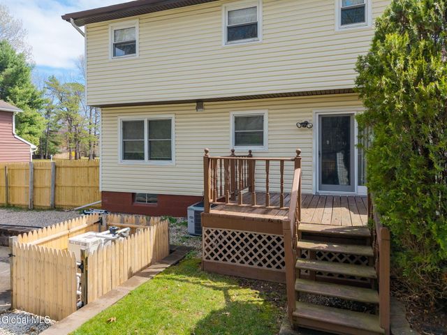 5113 Foxwood Drive, Guilderland, NY 12303