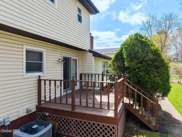 5113 Foxwood Drive, Guilderland, NY 12303