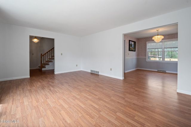 5113 Foxwood Drive, Guilderland, NY 12303