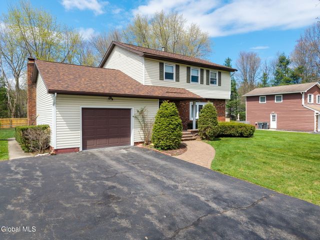 5113 Foxwood Drive, Guilderland, NY 12303